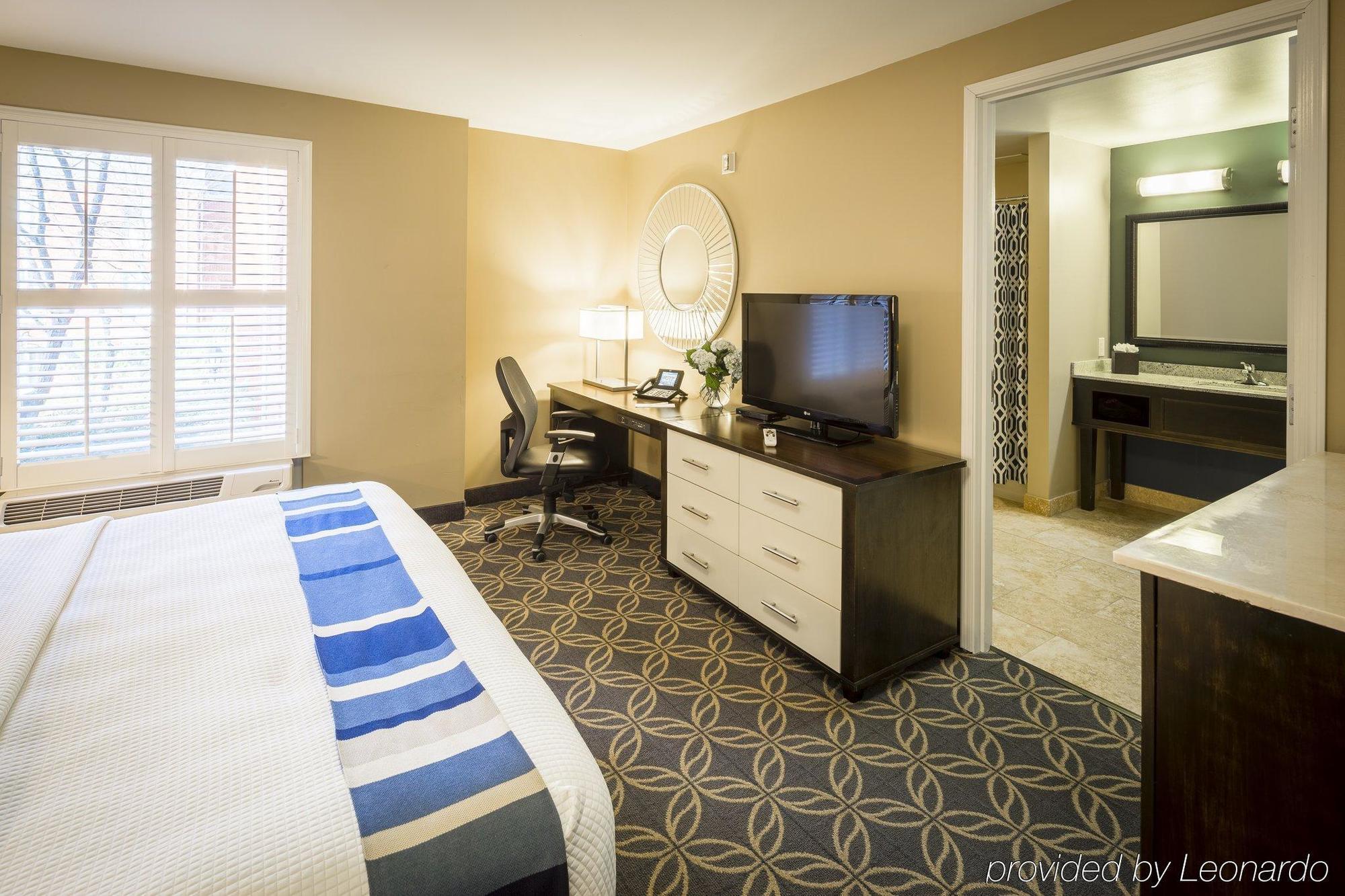Nationwide Hotel And Conference Center Flint Екстериор снимка